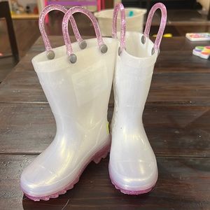 White and purple sparkle rain boots w light up sz 5